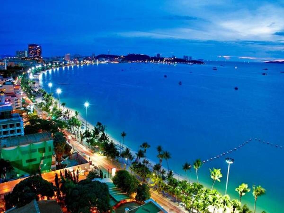 Royal Q & D Suites Pattaya Exterior foto